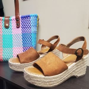 Last chance! Closet Closing!Universal Thread Morgan Espadrille Cognac Sandal 8